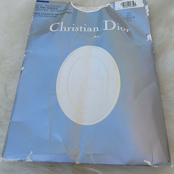 Vtg Christian Dior Sz 3 ultra sheer control top pantyhose 4533 alabaster Nwot - Picture 1 of 2